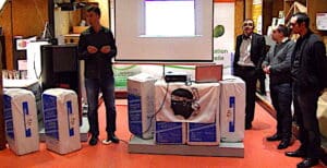 Présentation de la Ouate de cellulose Corse Présentation des premiers sacs d'isolant ouate de cellulose a partir de recyclage de papier Corse